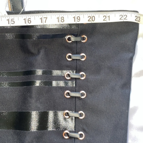 Victoria’s Secret Weekender Tote Black Corset Lace Rose Gold Accents Zipper - Picture 9 of 12